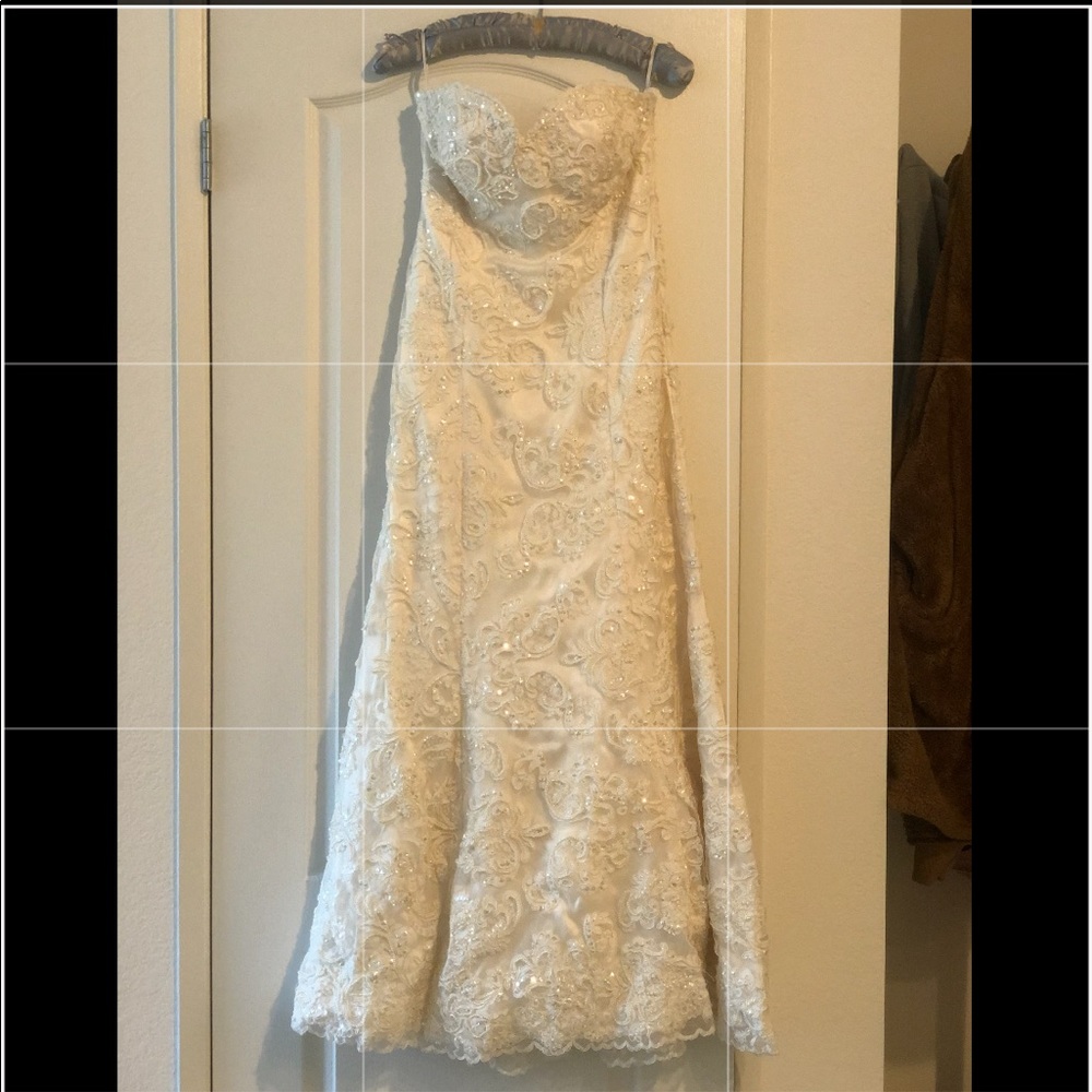 Vintage wedding gown by: Oleg Cassini